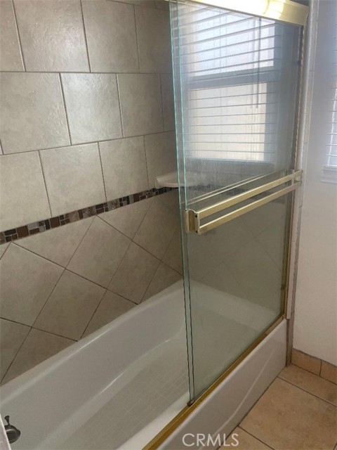 6940 Glasgow Avenue, Los Angeles CA: https://media.crmls.org/medias/28325e19-efda-459f-8e2c-46158086ec4e.jpg