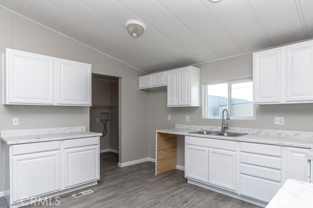 804 Market Street, Needles CA: https://media.crmls.org/medias/2832843f-6453-4071-8620-c269c38d0f9e.jpg