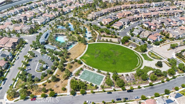 287 Barnes Road, Tustin CA: https://media.crmls.org/medias/28328983-d39a-4114-b335-9d379045e323.jpg