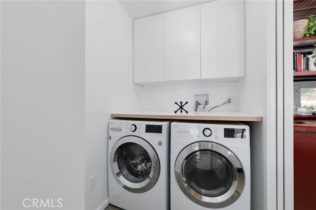 4676 Arriba Drive, Tarzana CA: https://media.crmls.org/medias/2832aa70-35ca-4756-9dcf-c0b8c590b988.jpg