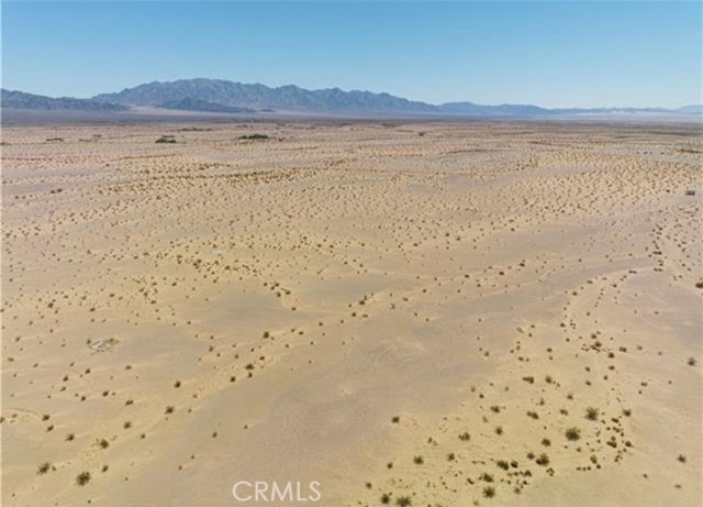 62816 Hollywood Lane, 29 Palms CA: https://media.crmls.org/medias/2832d2b3-ee22-4d40-b542-85b7f73bb352.jpg