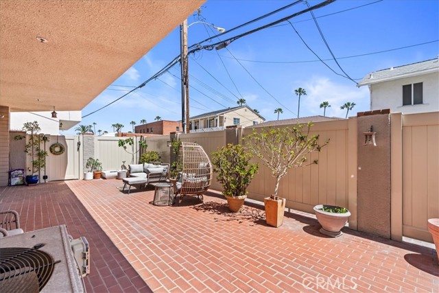 Detail Gallery Image 12 of 41 For 512 Esplanade #103,  Redondo Beach,  CA 90277 - 2 Beds | 2 Baths