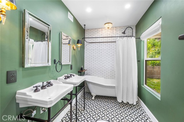 Detail Gallery Image 13 of 21 For 8204 Clemens Ave, West Hills,  CA 91304 - 4 Beds | 3 Baths