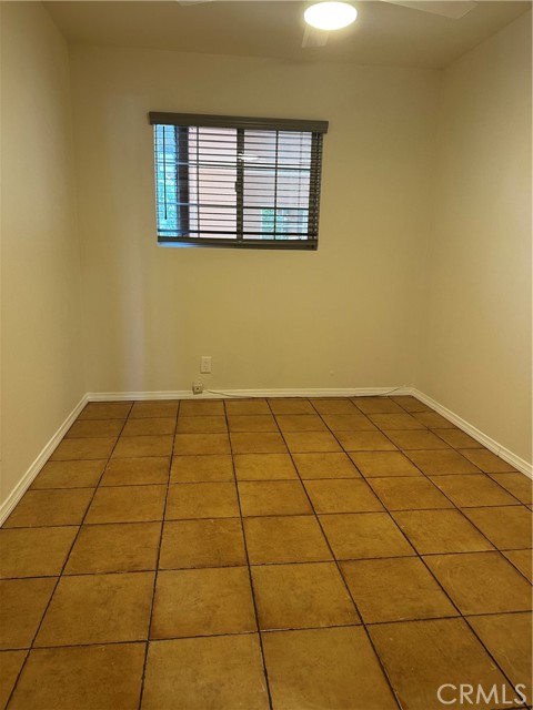 Detail Gallery Image 7 of 13 For 7721 Rhea Ave, Reseda,  CA 91335 - 3 Beds | 2 Baths