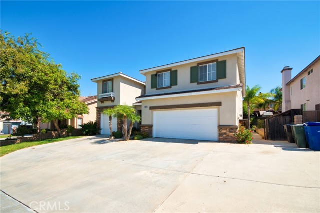 Detail Gallery Image 4 of 33 For 8428 Lindenhurst St, Riverside,  CA 92508 - 5 Beds | 2/1 Baths