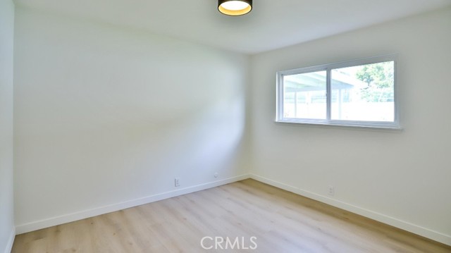 2737 Lorenzo Avenue, Costa Mesa CA: https://media.crmls.org/medias/283884f2-1199-4892-b779-e6e31479ca5d.jpg
