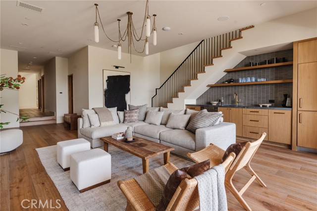 876 5th Street, Manhattan Beach, California 90266, 5 Bedrooms Bedrooms, ,6 BathroomsBathrooms,Residential,For Sale,5th,SB25164993