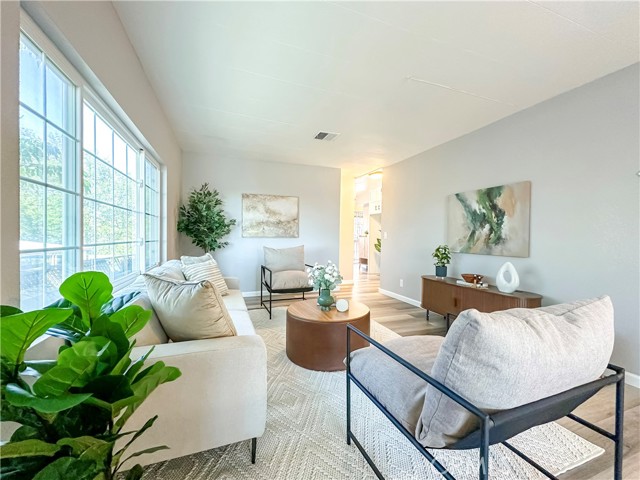 Detail Gallery Image 12 of 52 For 19 Tarn Cir, Oroville,  CA 95966 - 3 Beds | 2 Baths