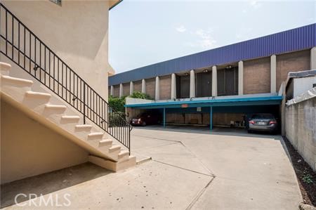 116 S Fir Avenue, Inglewood CA: https://media.crmls.org/medias/283a5bdf-2503-4a2c-8489-18d4c74fe7e0.jpg