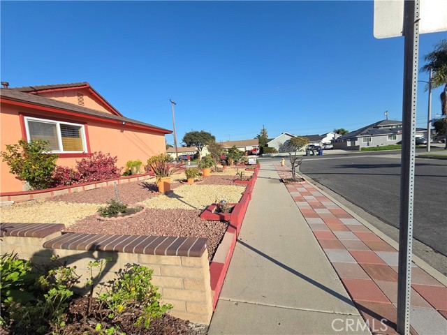7571 San Rafael E Drive, Buena Park CA: https://media.crmls.org/medias/283af3ac-c04c-4abb-bec3-2ddd63b4aedd.jpg