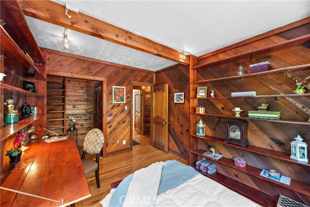 29772 Silverado Canyon Road, Silverado Canyon CA: https://media.crmls.org/medias/283b032c-f6b1-4543-a9bd-c8e504c78fb5.jpg