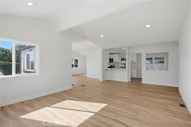 Detail Gallery Image 9 of 33 For 28597 Whittier, Winchester,  CA 92596 - 3 Beds | 2 Baths