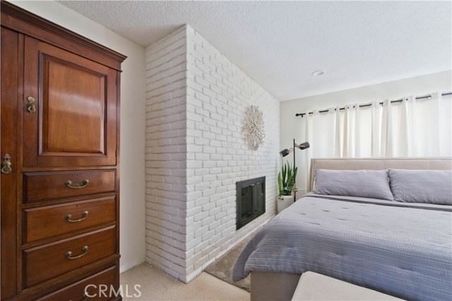 Detail Gallery Image 12 of 33 For 22050 Tulsa, Chatsworth,  CA 91311 - 2 Beds | 3 Baths