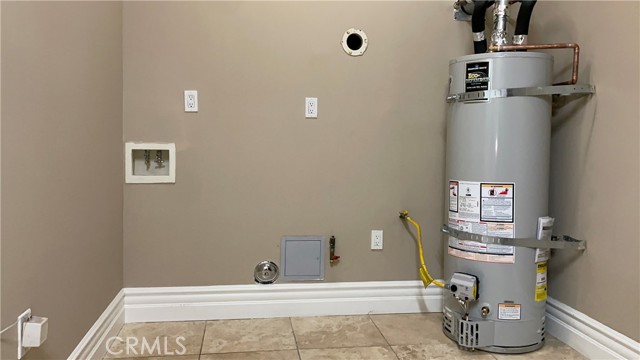 18245 Burbank Boulevard, Tarzana CA: https://media.crmls.org/medias/283c3f27-2d56-4376-a4cd-4e76f02ee55e.jpg
