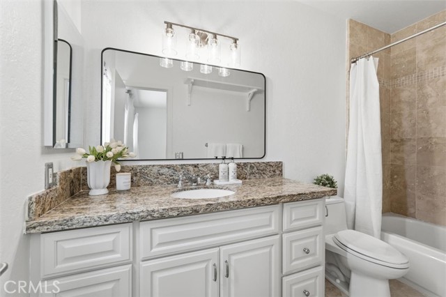 1747 Barry Avenue, Los Angeles CA: https://media.crmls.org/medias/283c447f-f29e-477b-bd4f-53509a27c1e7.jpg