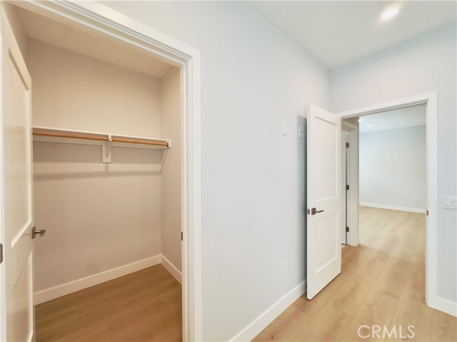17522 1/2 Lemay Street, Lake Balboa CA: https://media.crmls.org/medias/283c6c80-b63b-476d-8a96-993870b4bc41.jpg
