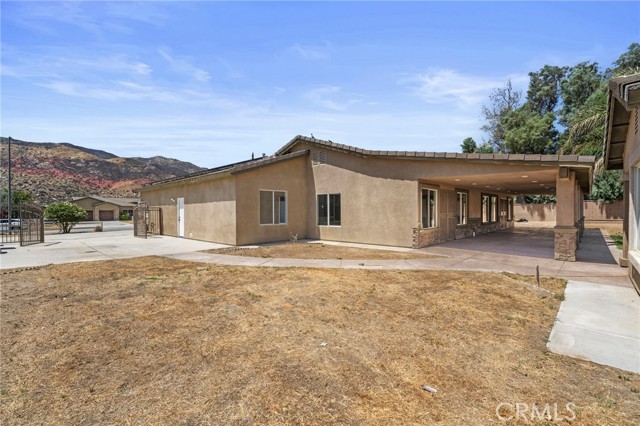 1037 Charles Street, Banning CA: https://media.crmls.org/medias/283ca67f-7e1f-450a-8abd-1f135a84f263.jpg
