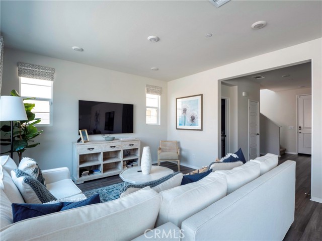 Detail Gallery Image 12 of 61 For 40467 Birchfield Dr, Temecula,  CA 92591 - 3 Beds | 2/1 Baths