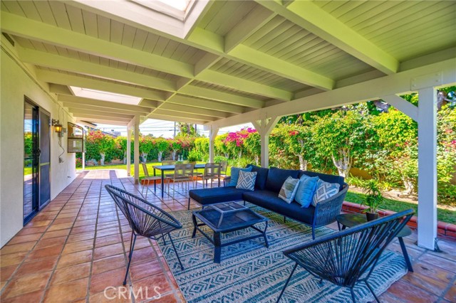 Detail Gallery Image 3 of 56 For 2913 Redwood Ave, Costa Mesa,  CA 92626 - 3 Beds | 2 Baths