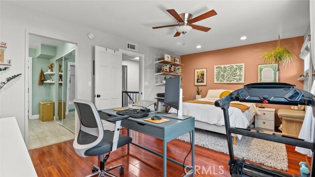 Detail Gallery Image 22 of 26 For 17931 Magnolia Bld #24,  Encino,  CA 91316 - 2 Beds | 2/1 Baths