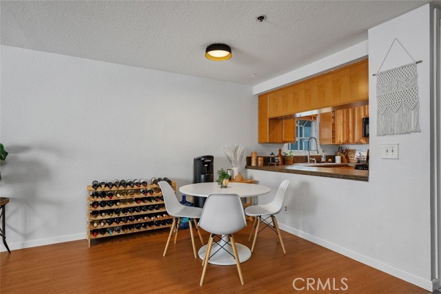 Detail Gallery Image 8 of 42 For 1100 Euclid Ave #108,  Long Beach,  CA 90804 - 2 Beds | 2 Baths