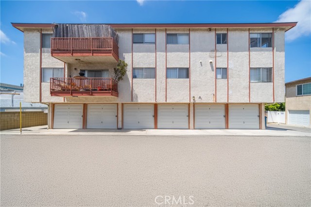 823 W 25th Street, San Pedro CA: https://media.crmls.org/medias/283eabd9-77cb-4f80-aaaf-579d00326432.jpg