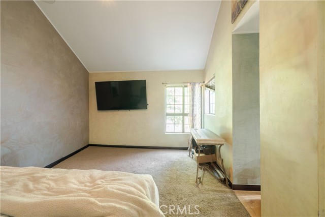 Detail Gallery Image 7 of 16 For 15024 Nordhoff #5,  North Hills,  CA 91343 - 3 Beds | 3 Baths