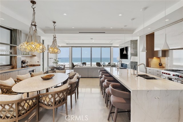 716 The Strand, Manhattan Beach CA: https://media.crmls.org/medias/283f956f-bf4d-42a7-8a0b-eb2e53df3c18.jpg