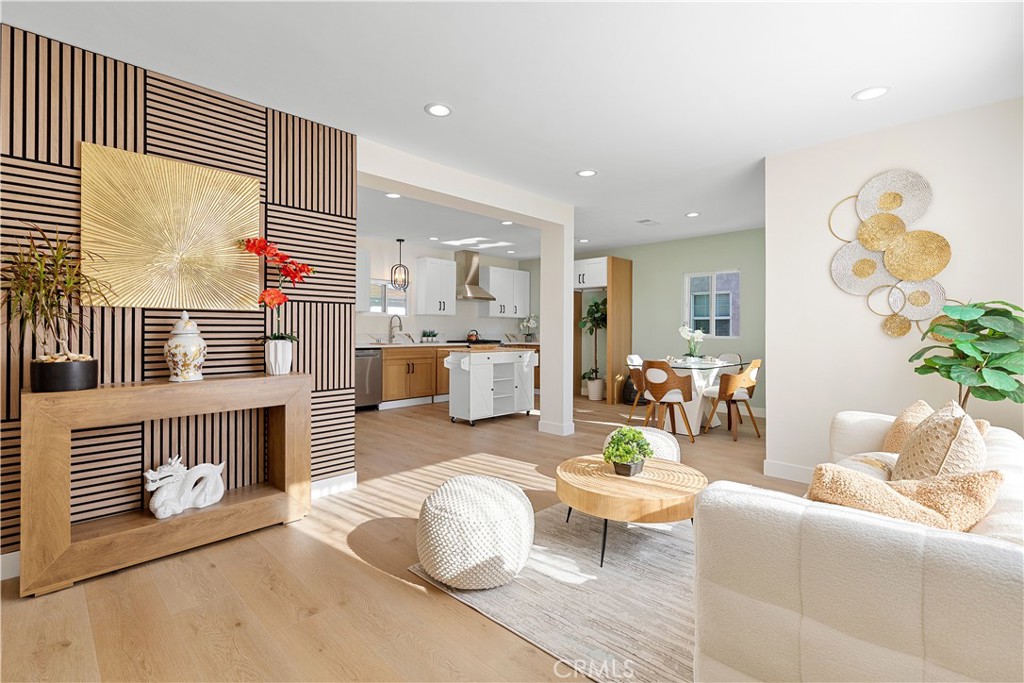 6138 Pepperwood