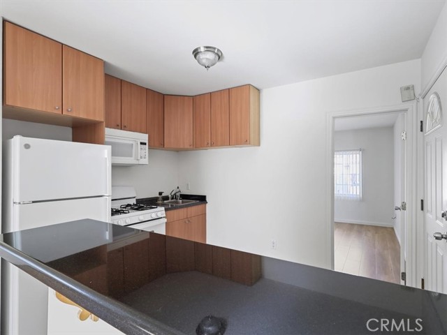 Detail Gallery Image 9 of 39 For 1168 Justin Ave, Glendale,  CA 91201 - – Beds | – Baths