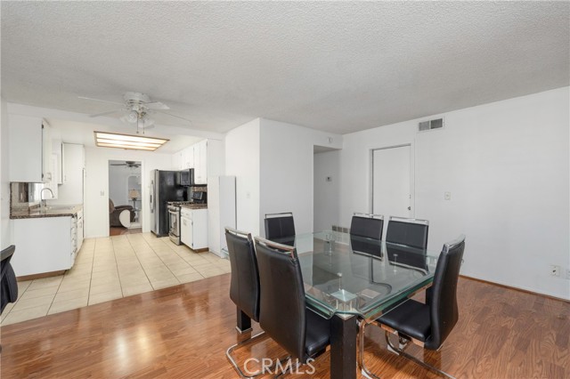 949 Dolly Drive, Lake Elsinore CA: https://media.crmls.org/medias/2843261c-8ca7-4106-89a0-433ce1a38dc4.jpg