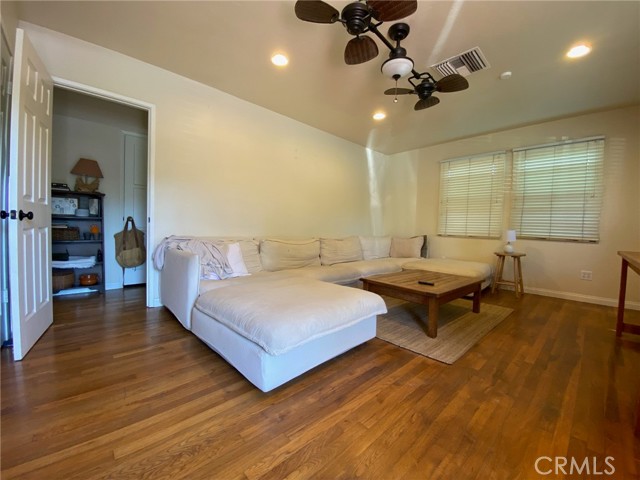 522 S Pico Avenue, Fallbrook CA: https://media.crmls.org/medias/28438c6c-0f4a-4f22-868a-1f915fa7bcab.jpg