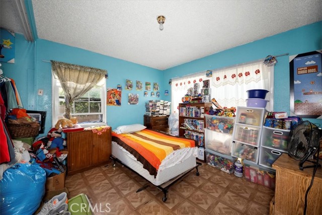 11457 Oxnard Street, North Hollywood CA: https://media.crmls.org/medias/2843ac22-50bb-43f4-9926-c1e68d599bd0.jpg