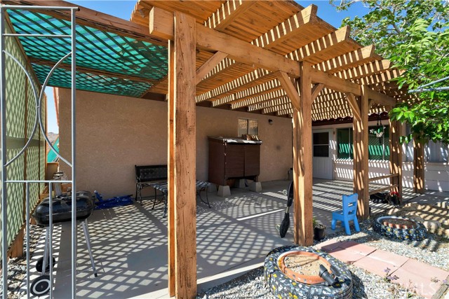 Detail Gallery Image 61 of 75 For 1388 N Jemez Trl, Landers,  CA 92285 - 3 Beds | 3 Baths