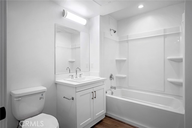 Detail Gallery Image 14 of 19 For 10657 Moorpark St #402,  North Hollywood,  CA 91602 - 1 Beds | 1 Baths