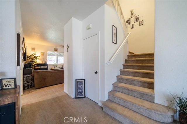 Detail Gallery Image 6 of 39 For 44328 Apache Plume St, Lancaster,  CA 93536 - 5 Beds | 2/1 Baths