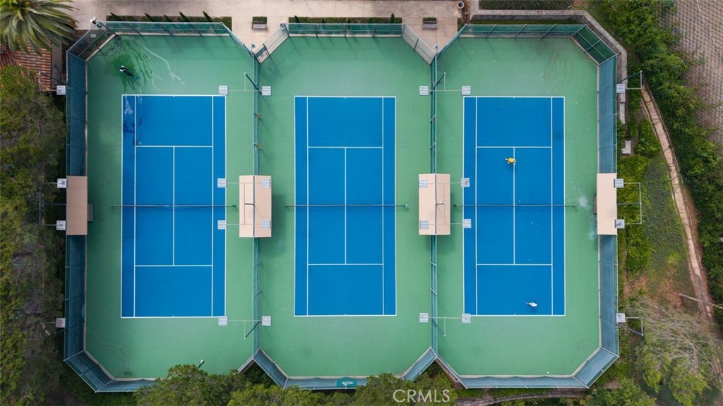 MLS #OC25193732 image #33