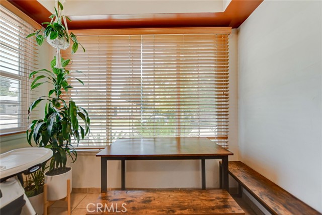 34510 Avenue B, Yucaipa CA: https://media.crmls.org/medias/28476e01-2afd-47ec-b515-08cce3a3a098.jpg