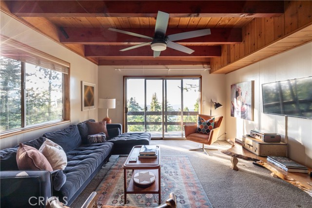 24032 Skyland Drive, Crestline CA: https://media.crmls.org/medias/28484e23-6bd1-44b7-b103-63de82ba9c32.jpg