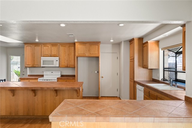 Image 8 of 29 For 2726 Nectarine Avenue