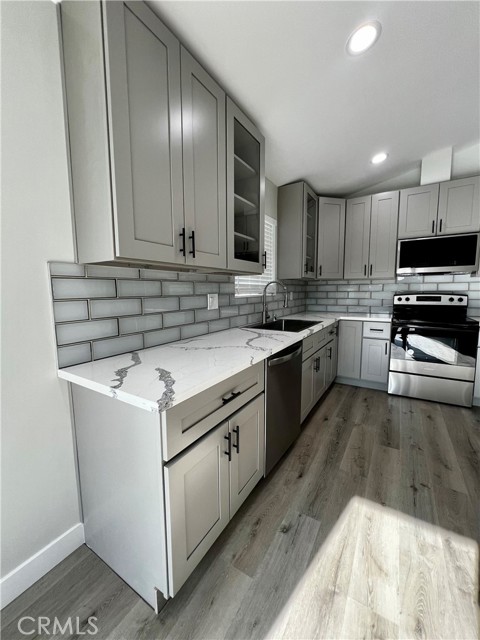 10165 E Avenue S10, Littlerock CA: https://media.crmls.org/medias/2849d8f3-0d91-45a1-a700-7ff083a92949.jpg