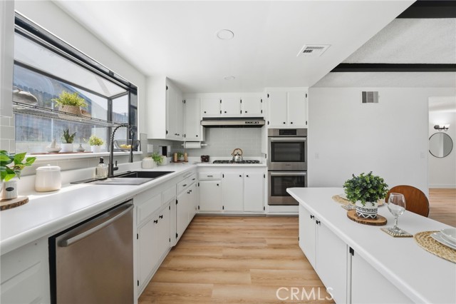 Detail Gallery Image 11 of 40 For 22783 Brentwood, Grand Terrace,  CA 92313 - 4 Beds | 2 Baths