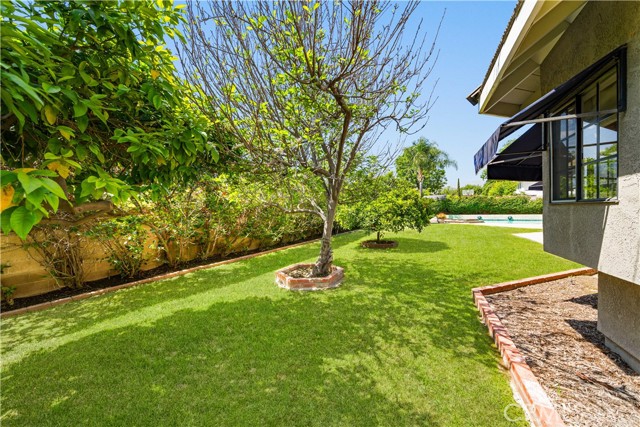519 Connie Rae Way, Arcadia CA: https://media.crmls.org/medias/284a5476-1059-4a93-9547-572ab21c99be.jpg