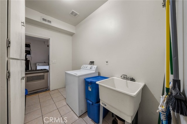 Detail Gallery Image 43 of 56 For 2920 Meadow Creek Rd, Clearlake Oaks,  CA 95423 - 3 Beds | 2/1 Baths