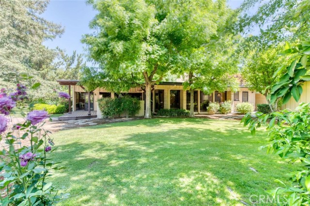 6641 N Van Ness Boulevard, Fresno CA: https://media.crmls.org/medias/284afce4-9300-4d7e-b9ce-4ad967466eb7.jpg
