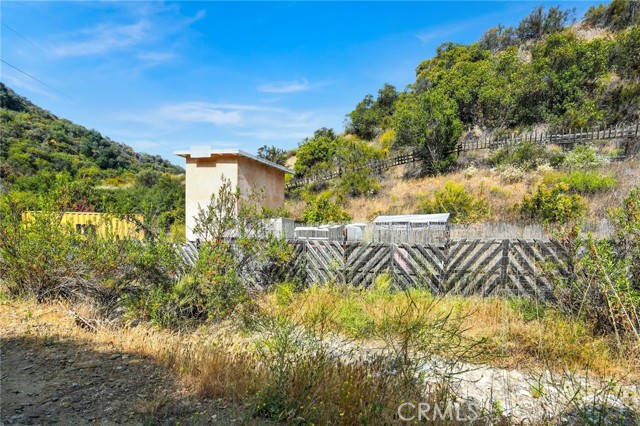 Detail Gallery Image 3 of 20 For 20219 Paradise Ln, Topanga,  CA 90290 - – Beds | – Baths