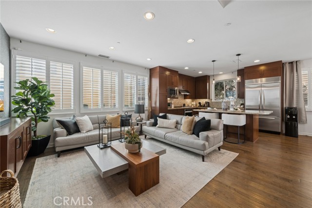 Detail Gallery Image 7 of 39 For 10 Wild Rose, Lake Forest,  CA 92630 - 4 Beds | 3 Baths