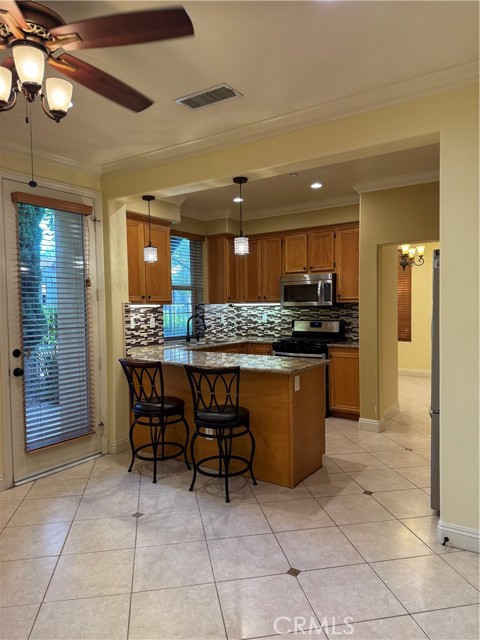 Detail Gallery Image 10 of 29 For 12 Amesbury Ct, Ladera Ranch,  CA 92694 - 3 Beds | 2/1 Baths
