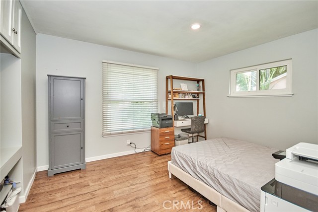 Detail Gallery Image 17 of 47 For 1445 Bonnie Brae, Pomona,  CA 91767 - 3 Beds | 1 Baths