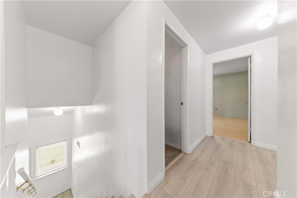 https://media.crmls.org/medias/284d852a-3d14-4620-babd-b511708daf46.jpg?preset=X-Large